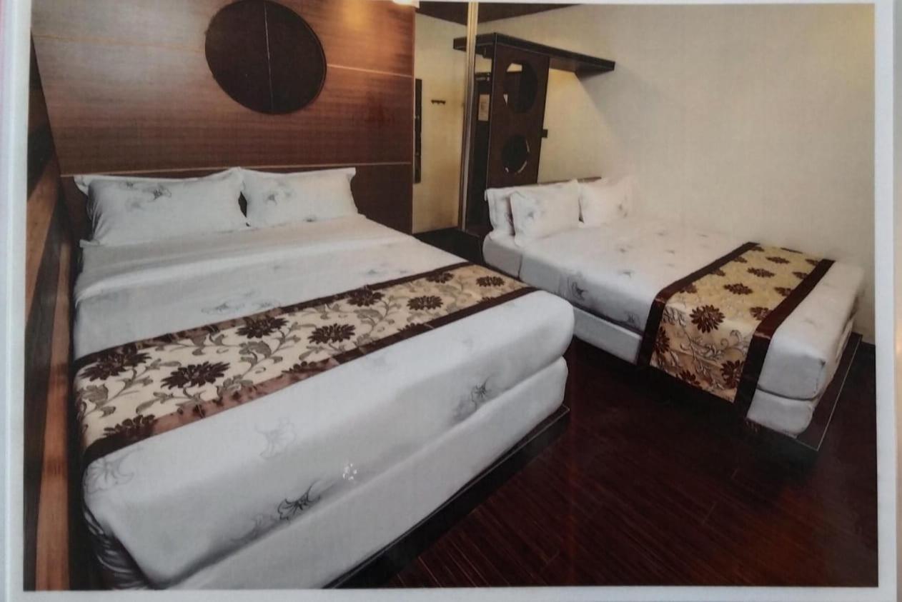 Hotel Holmes Johor Jaya Johor Bahru Exterior photo